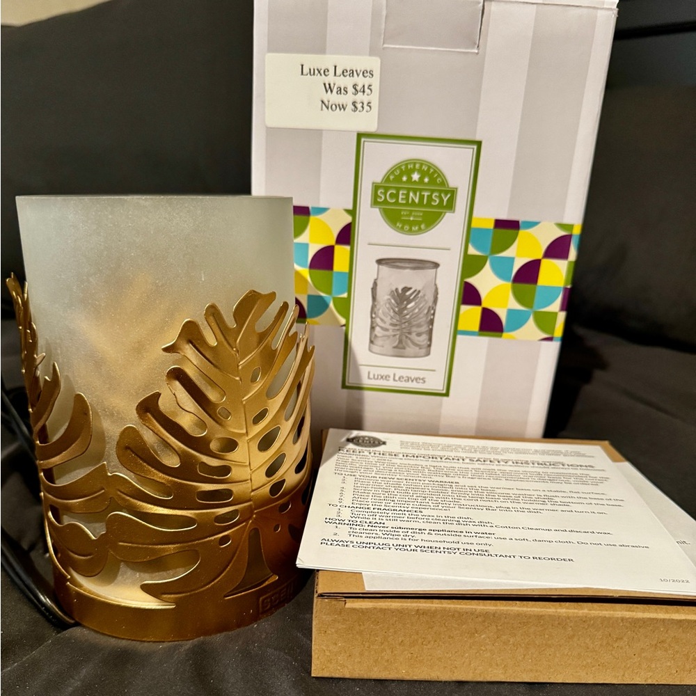 Scentsy Gold Luxe Leaves Warmer